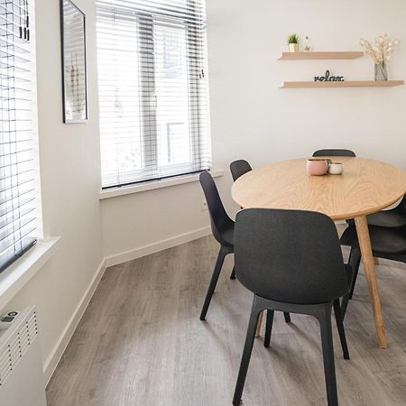 Etage 2 - Appartement In Centrum, 300M Van Zee En Gratis Parking Oostende Exterior foto